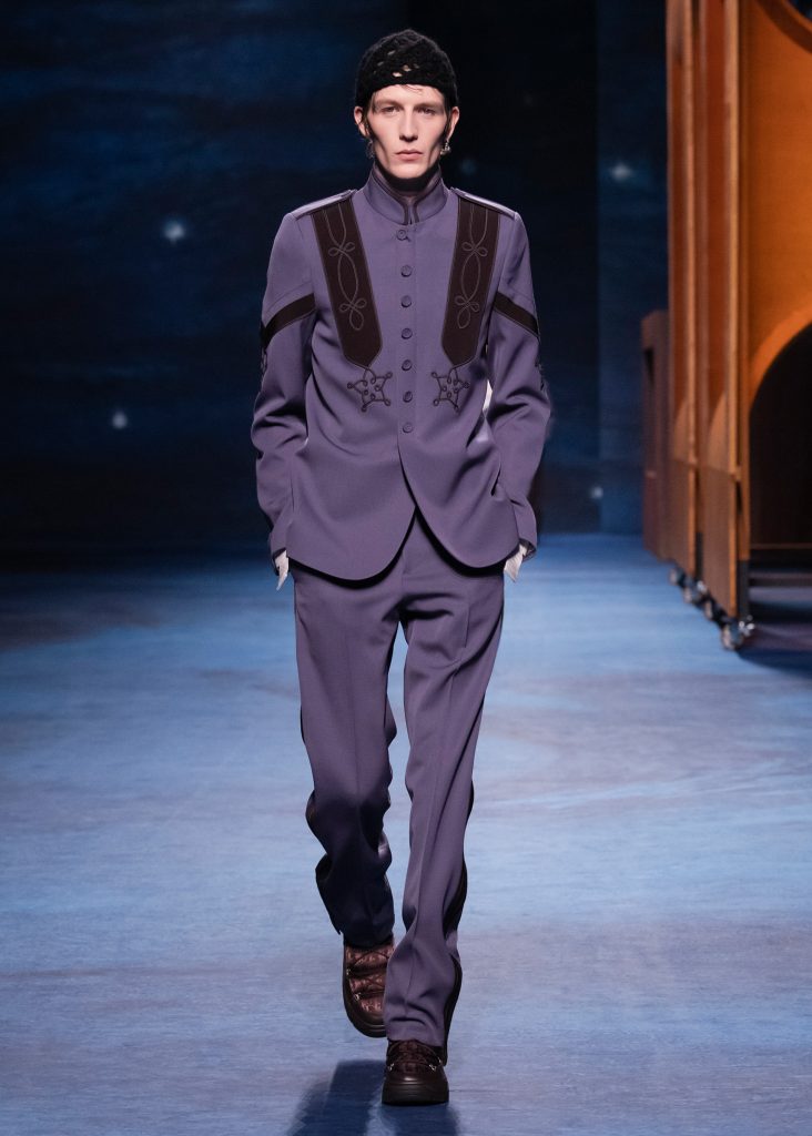 Look 24