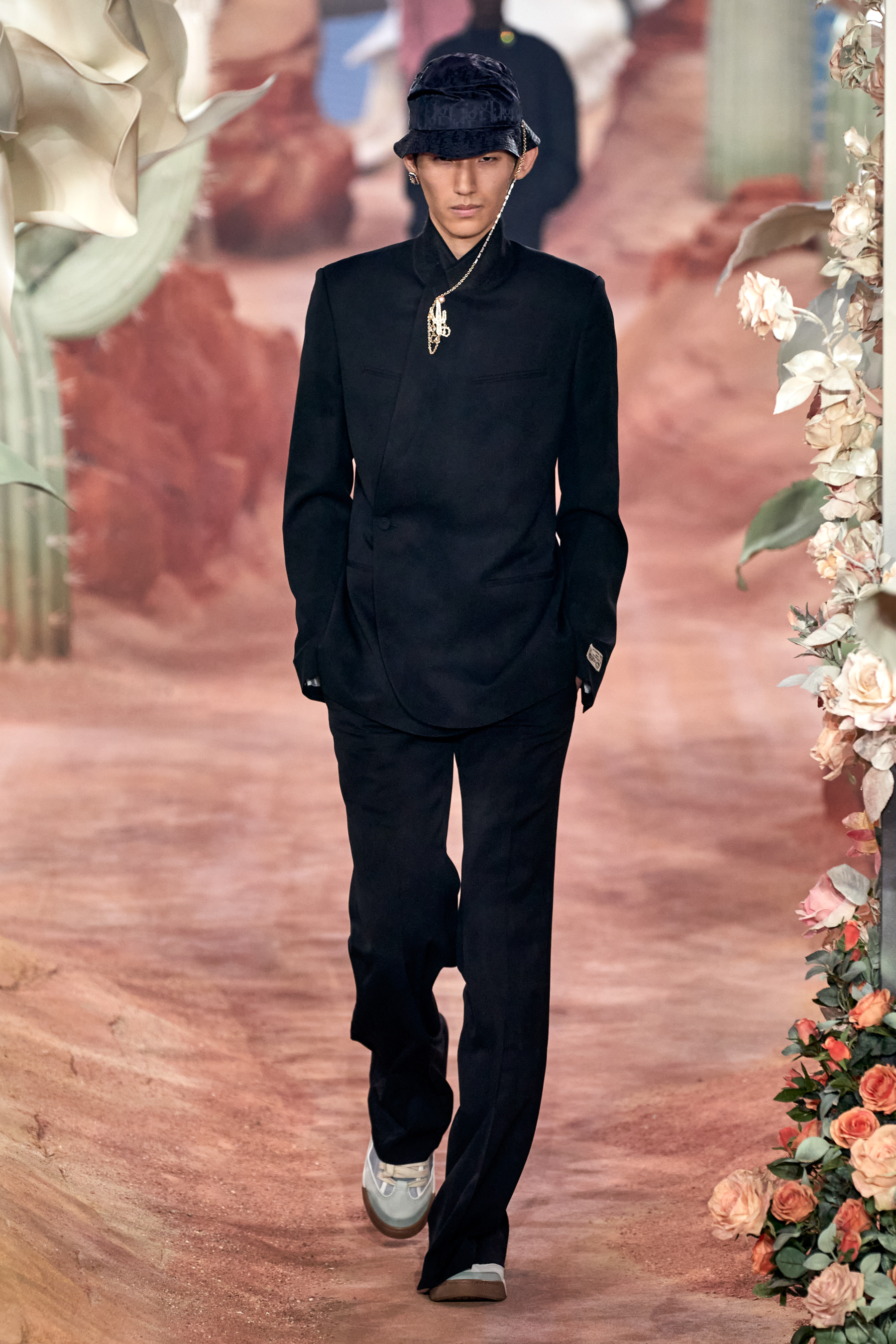 Look 8