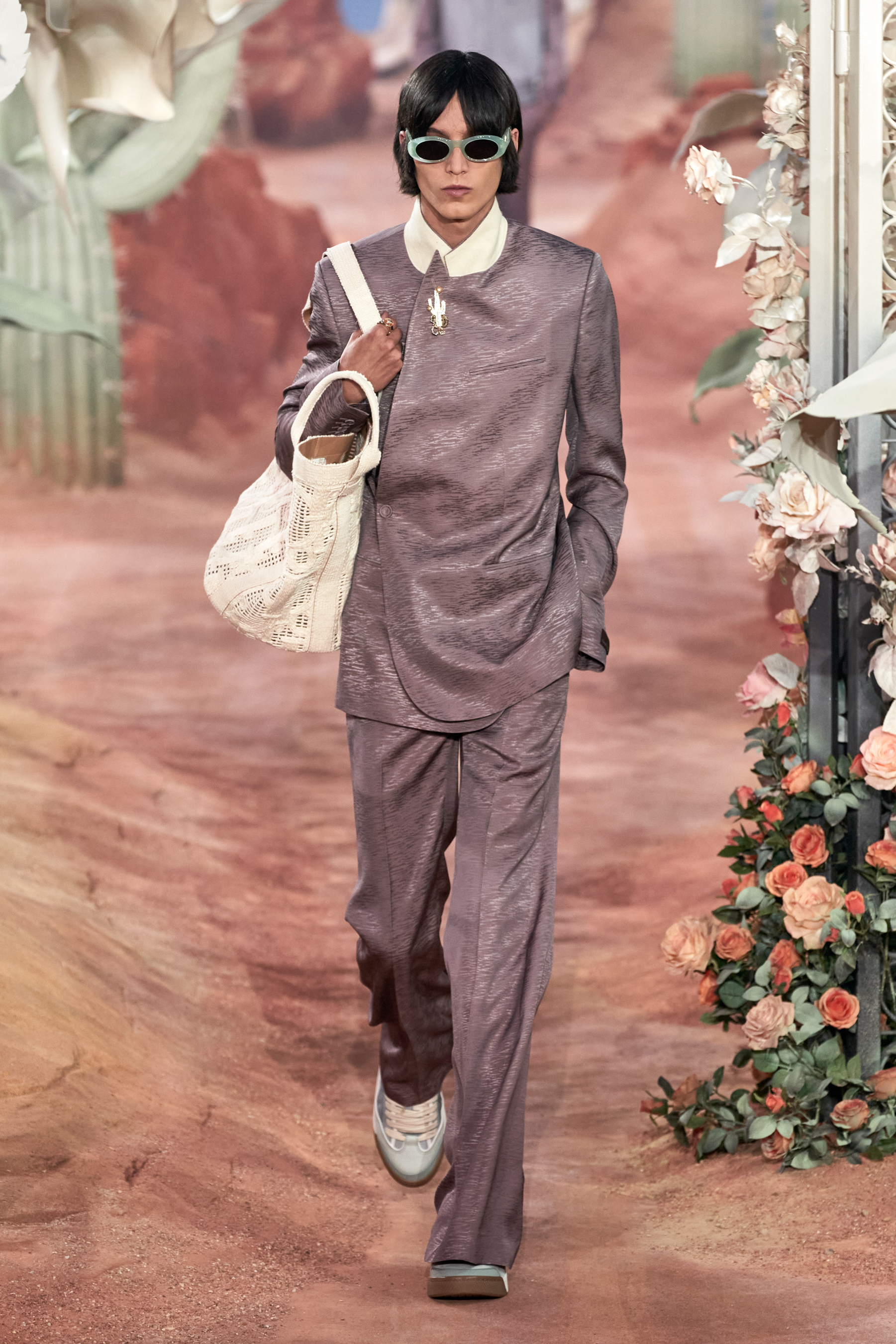Look 18
