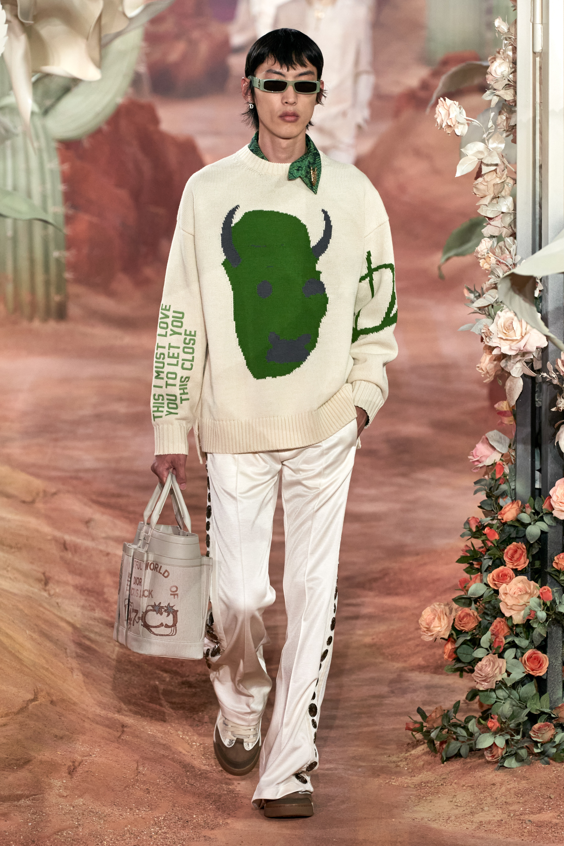Look 49