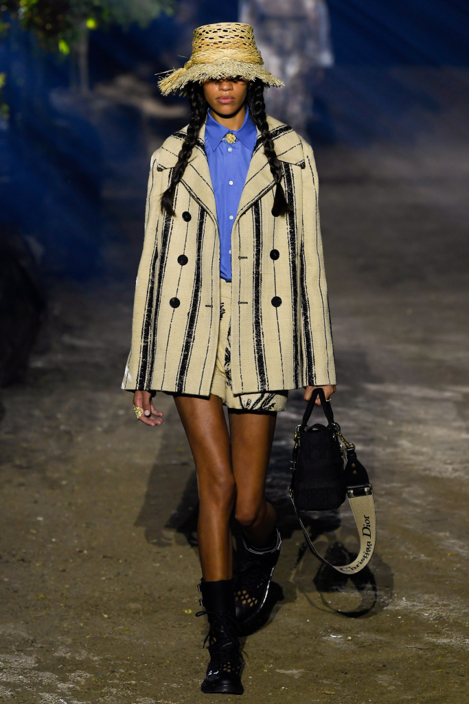 Look 7