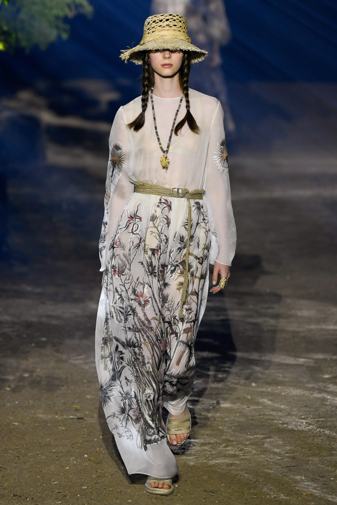 Look 8