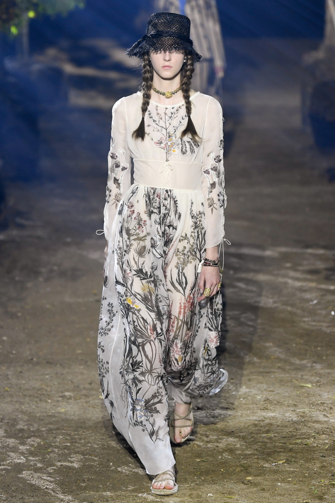 Look 11