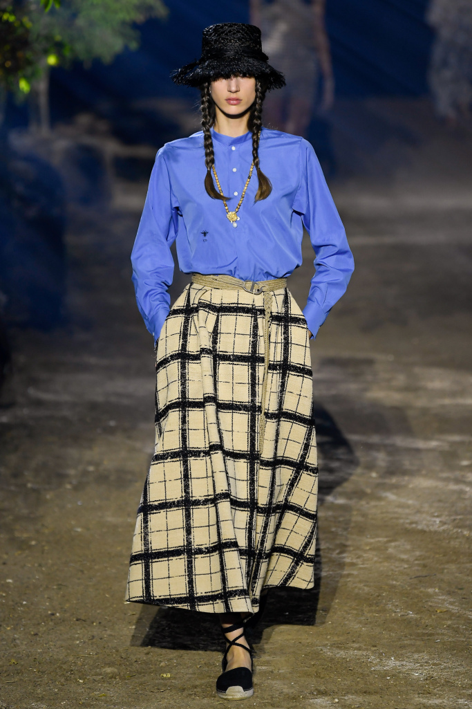 Look 17