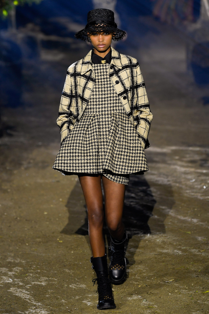 Look 43