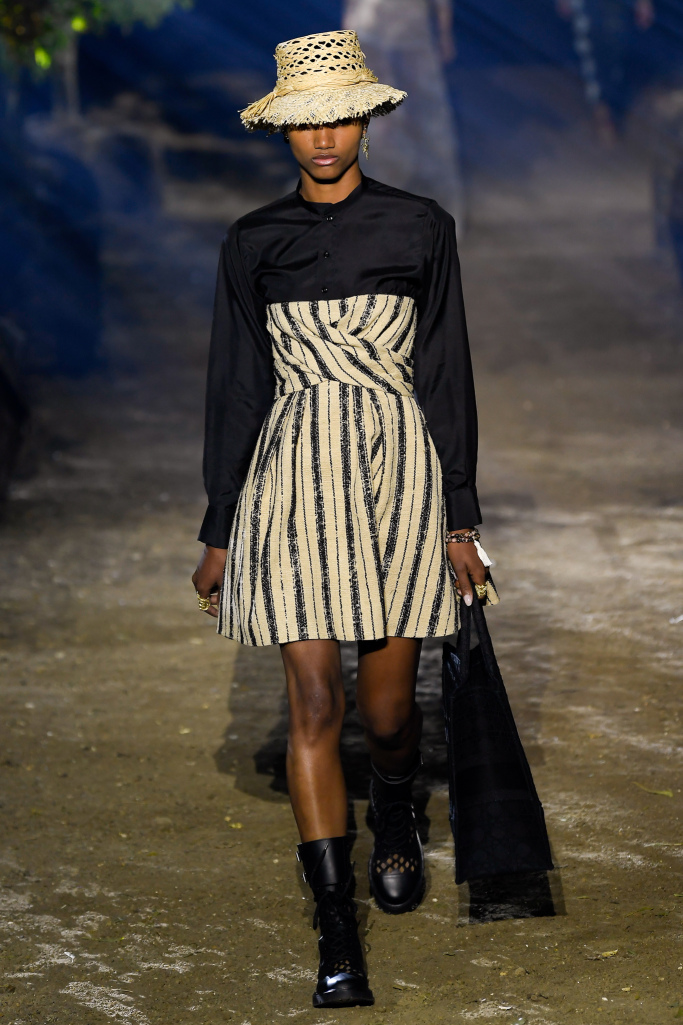 Look 46
