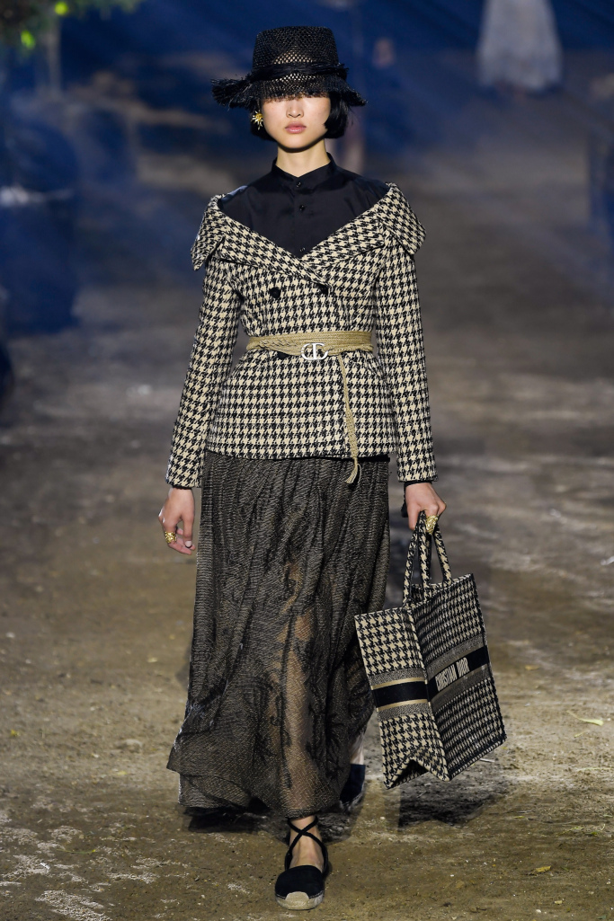 Look 48