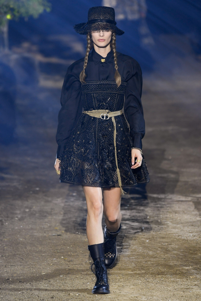 Look 49