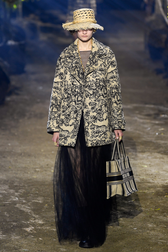 Look 50