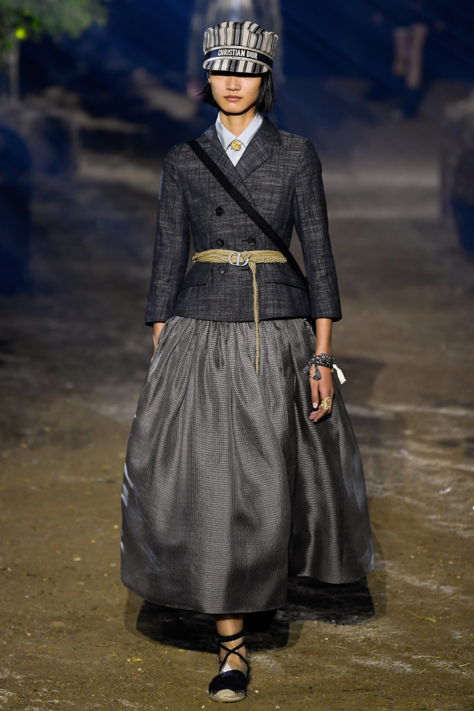 Look 64