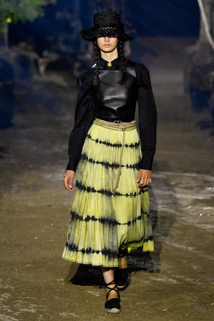 Look 75