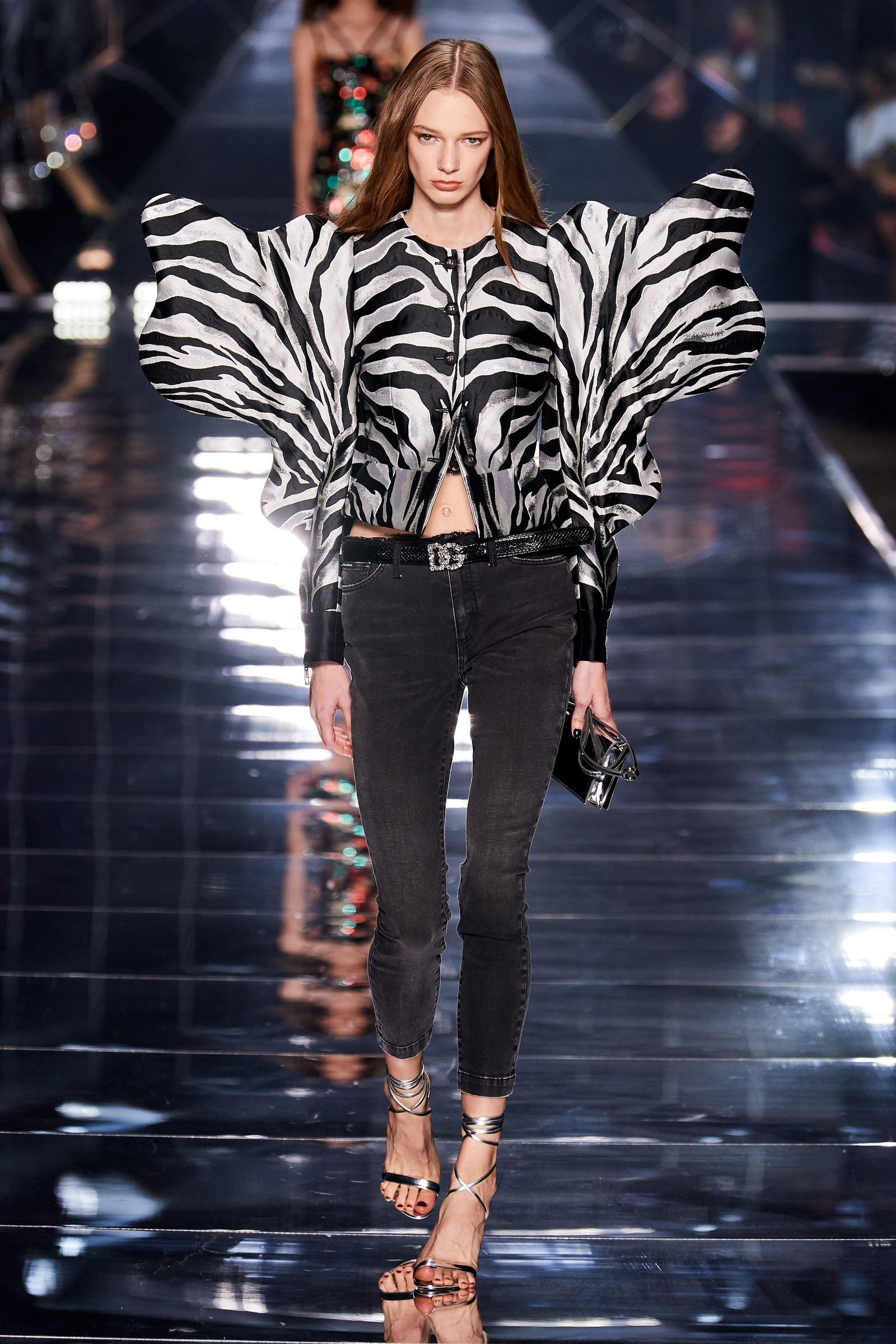 Look 30