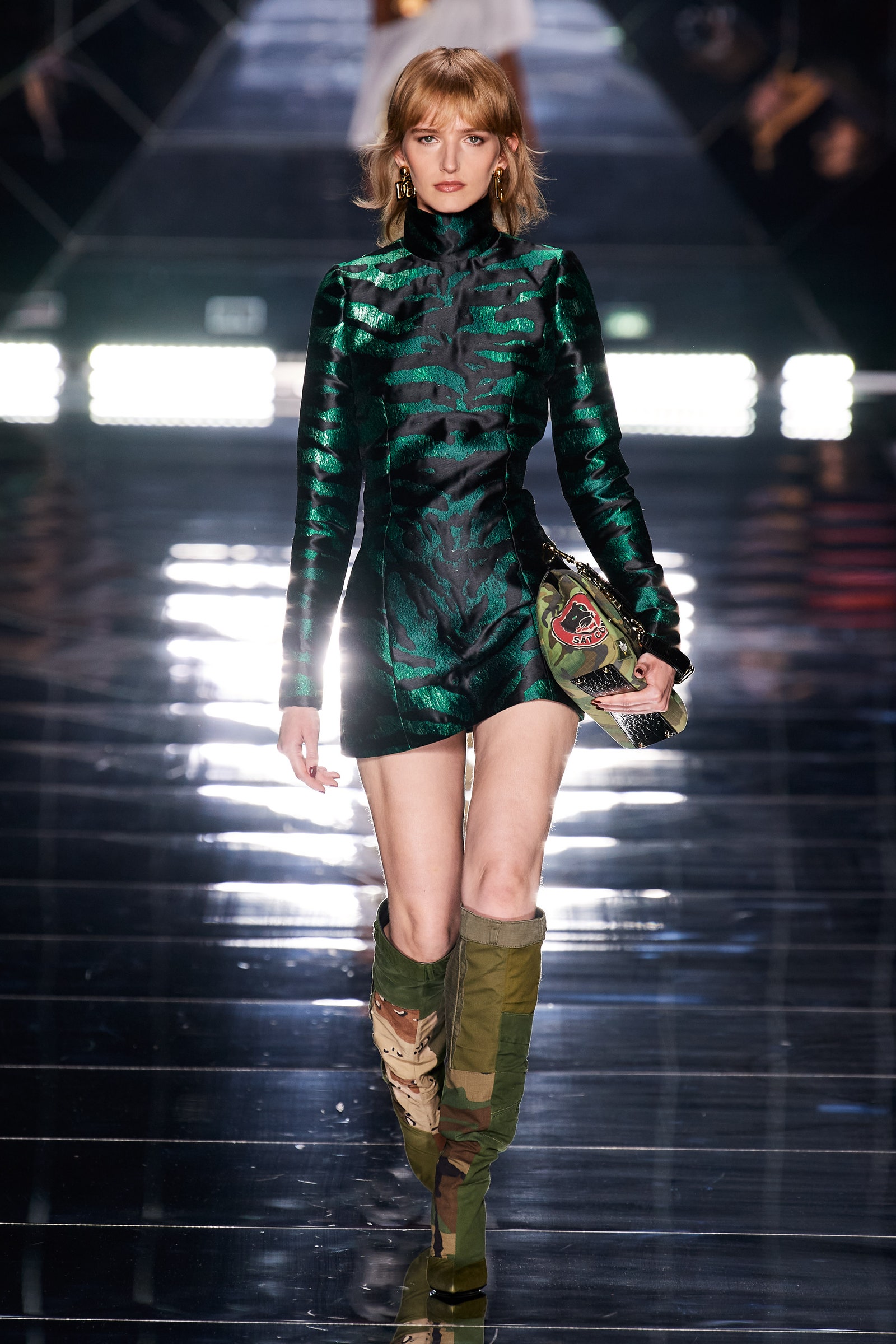 Look 49