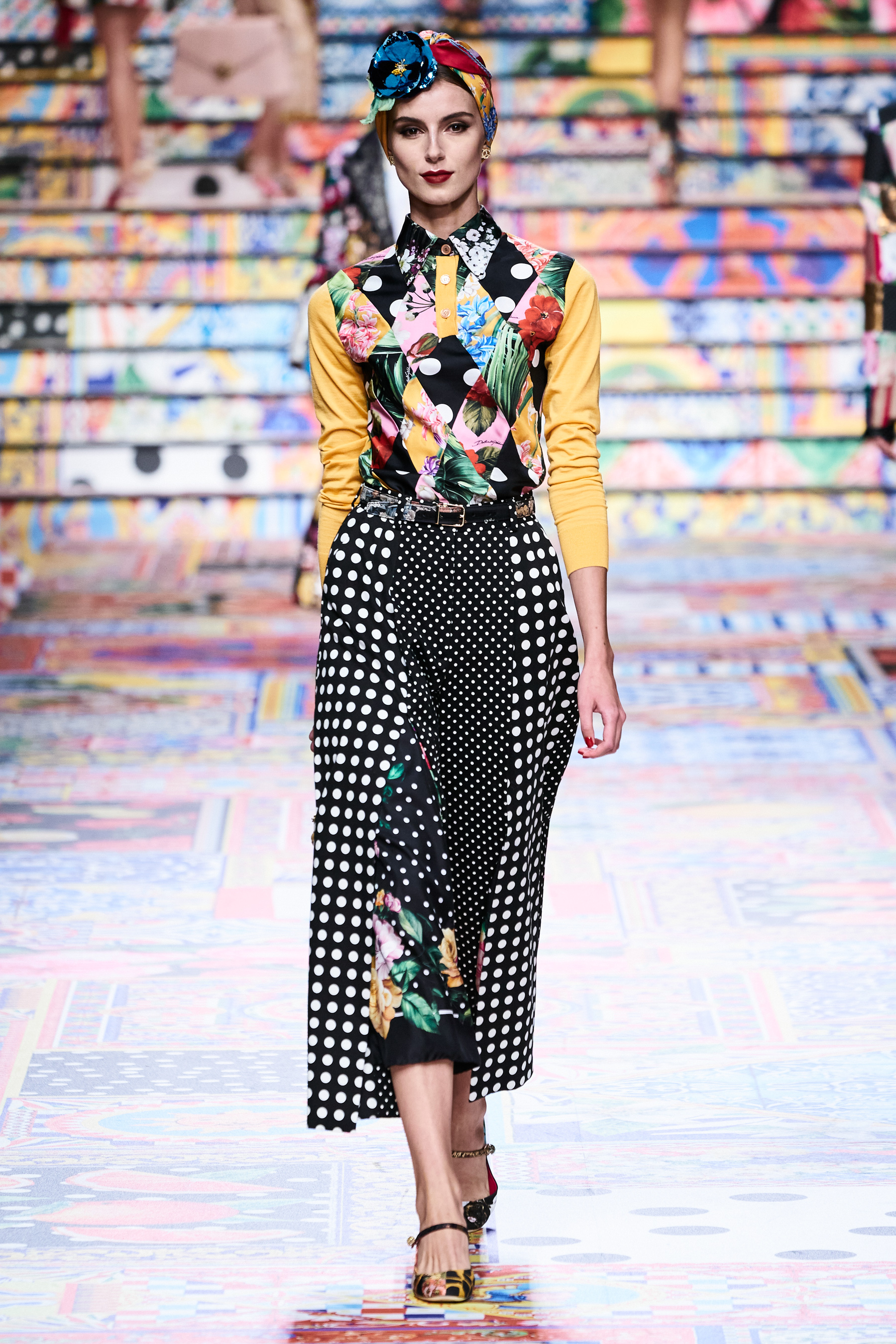 Look 12