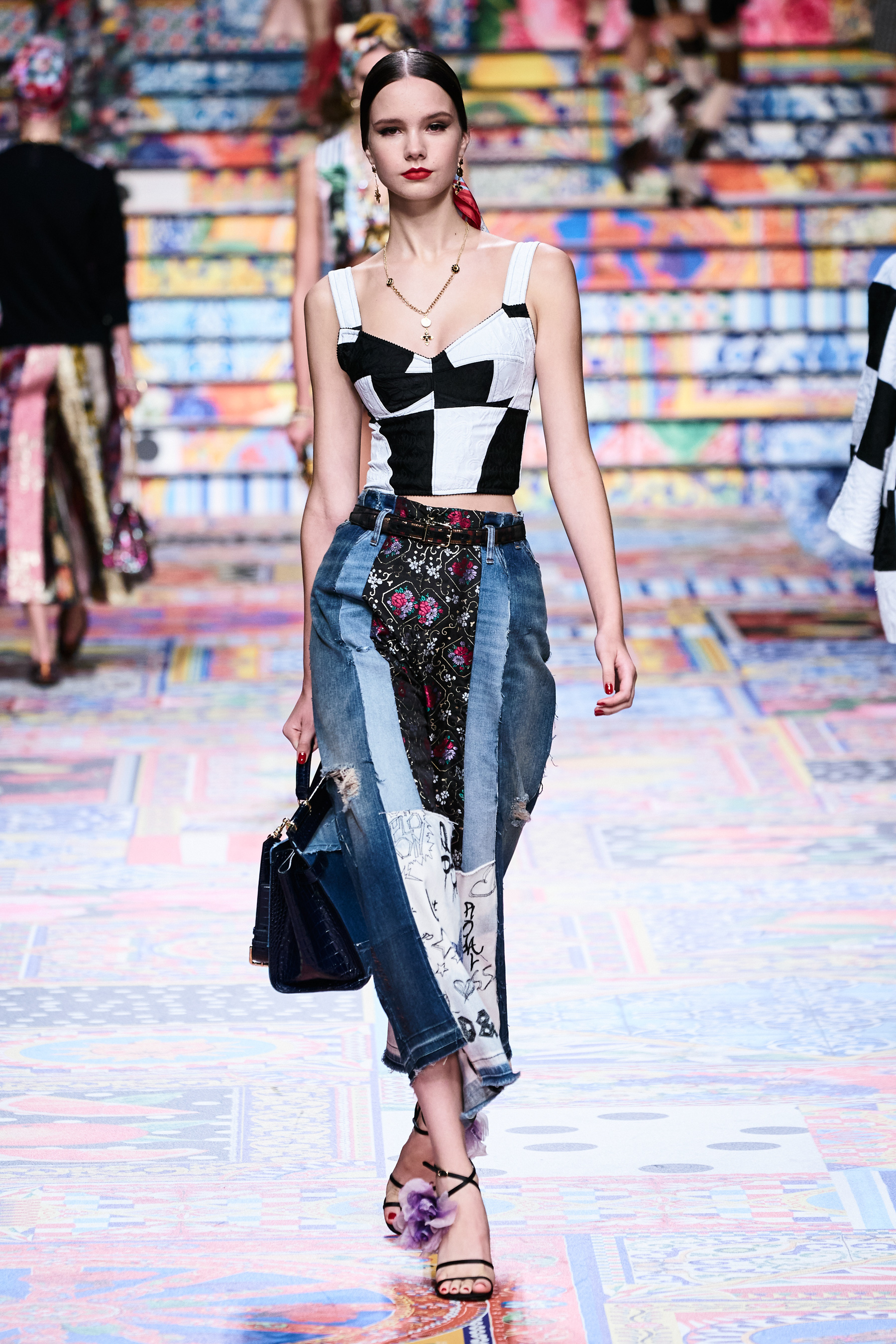 Look 30