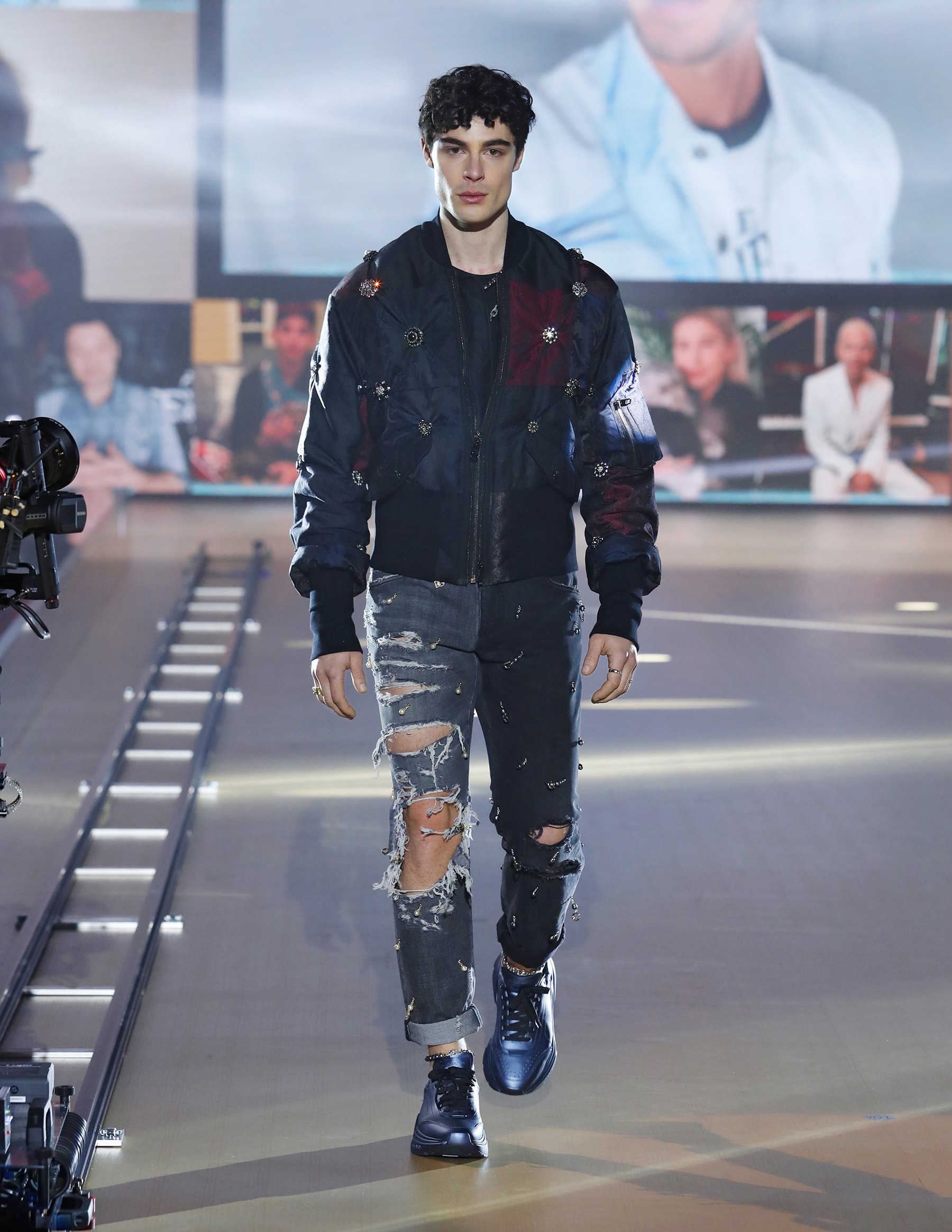 Look 8