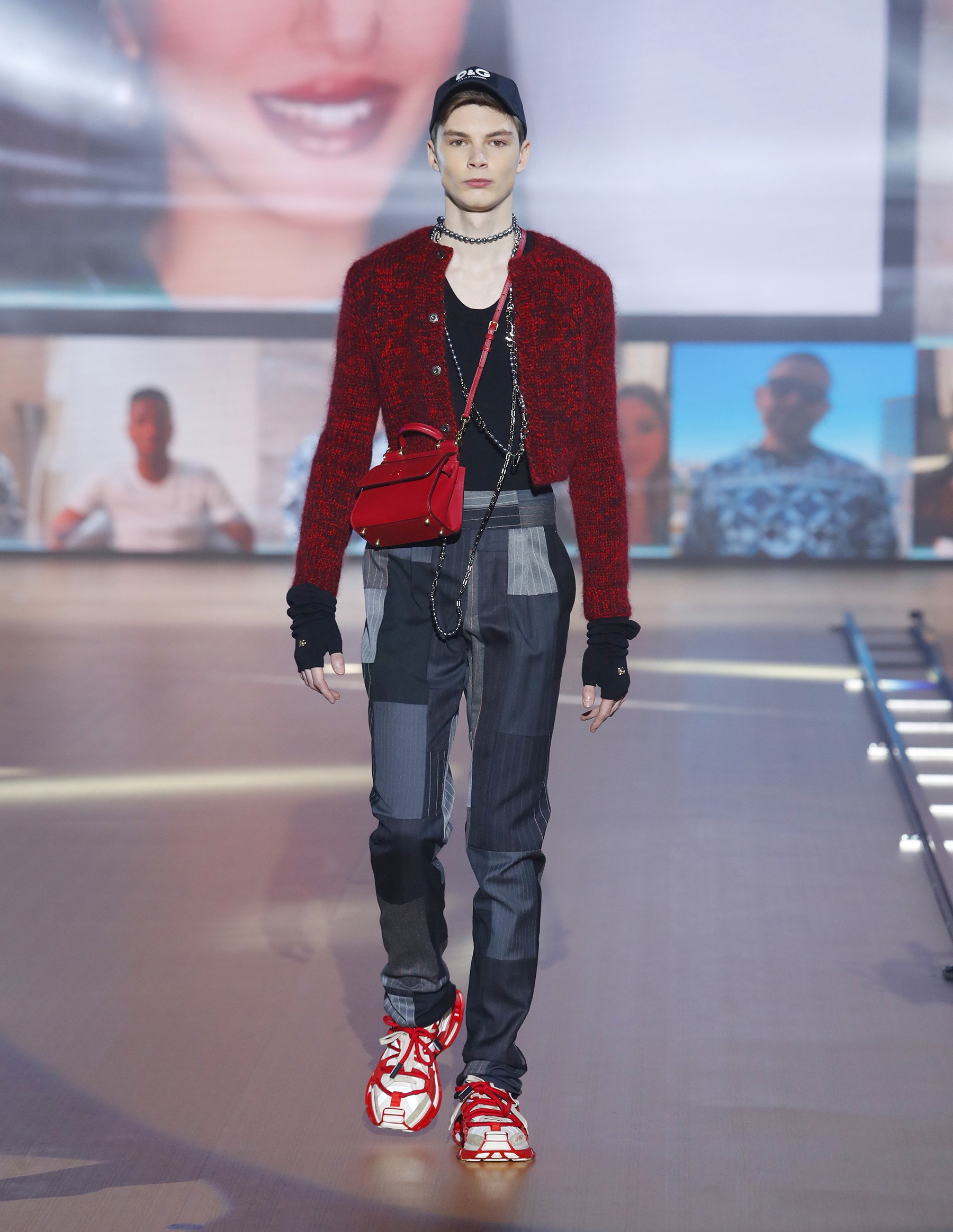 Look 10