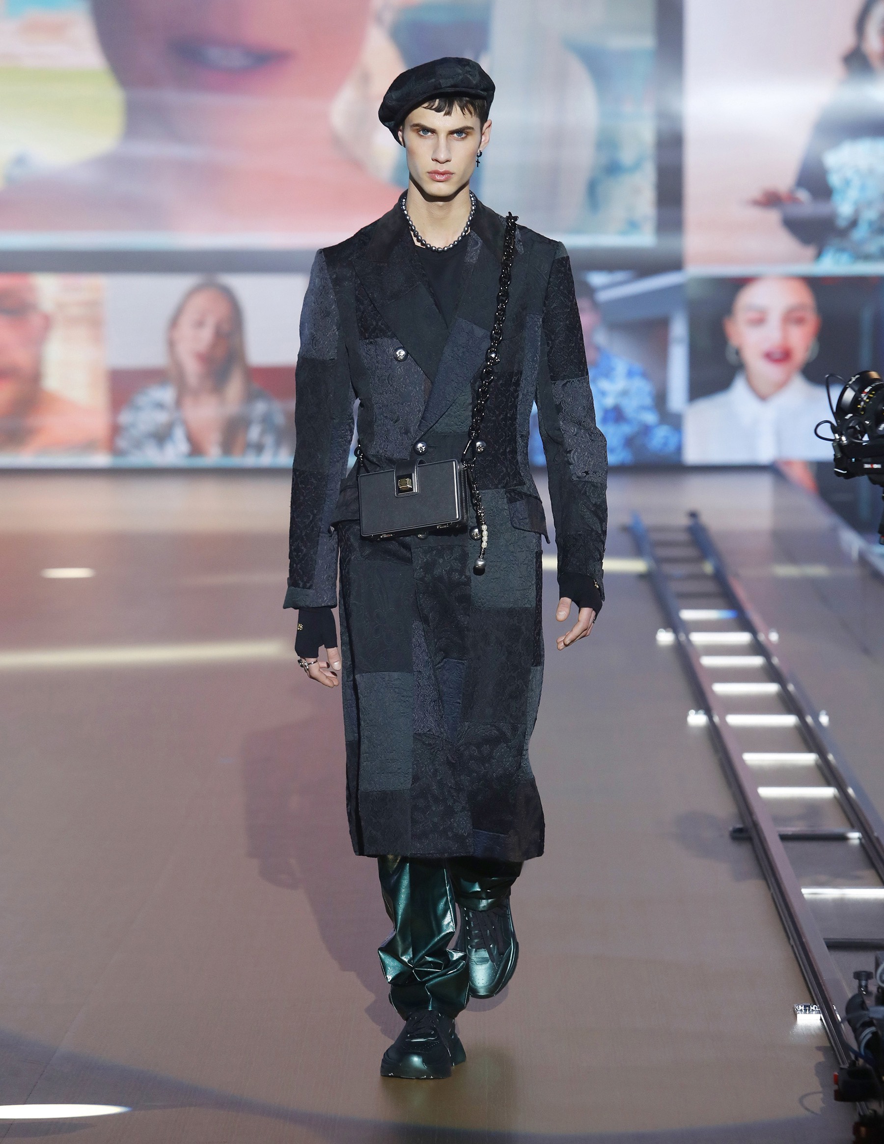 Look 12