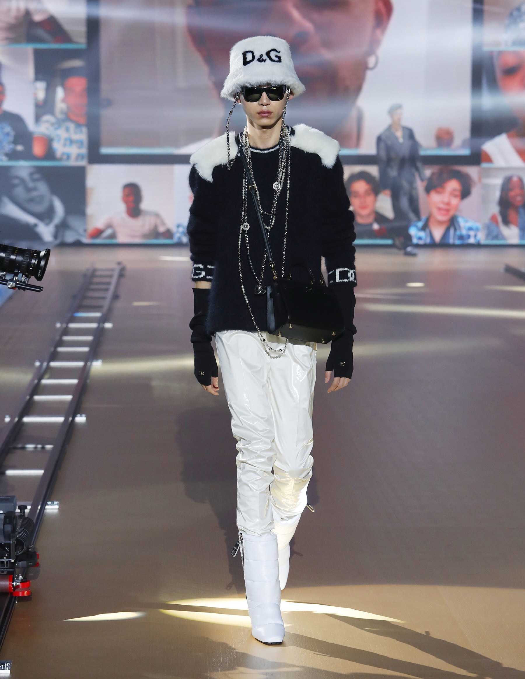 Look 26