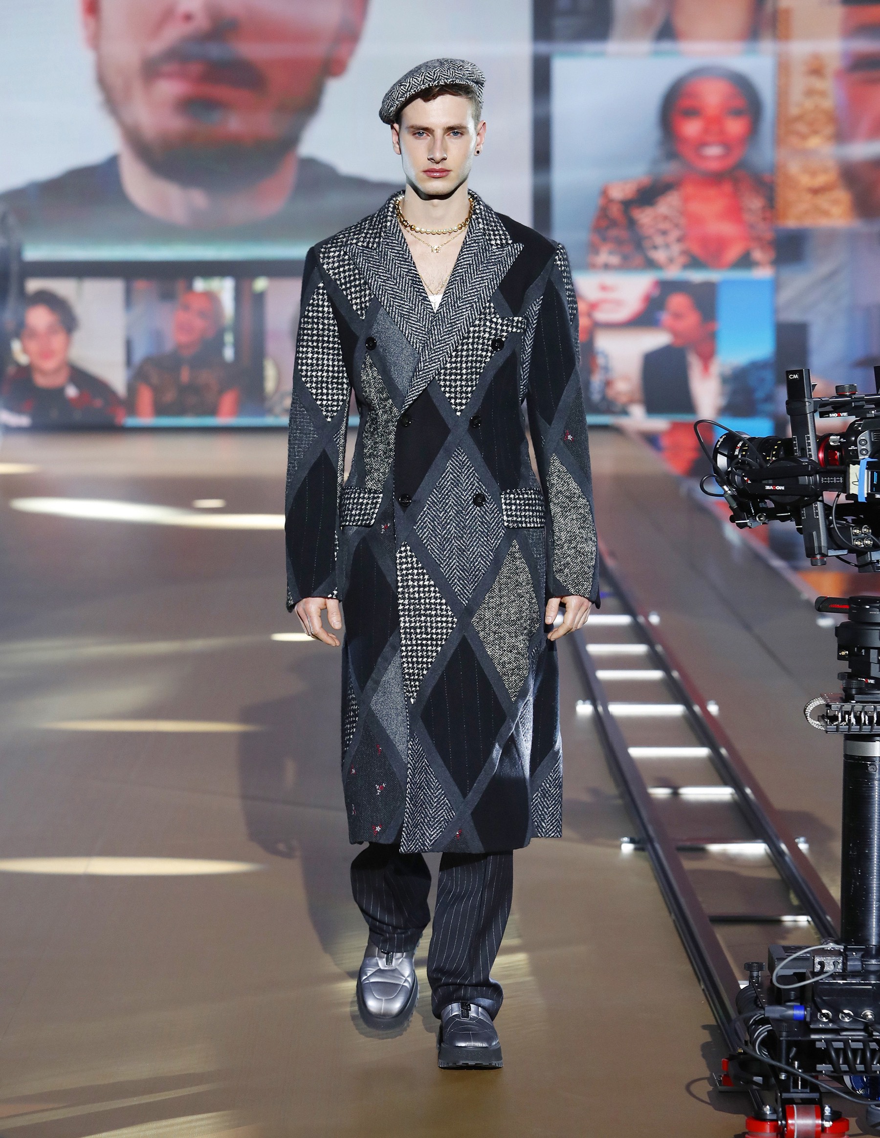 Look 28