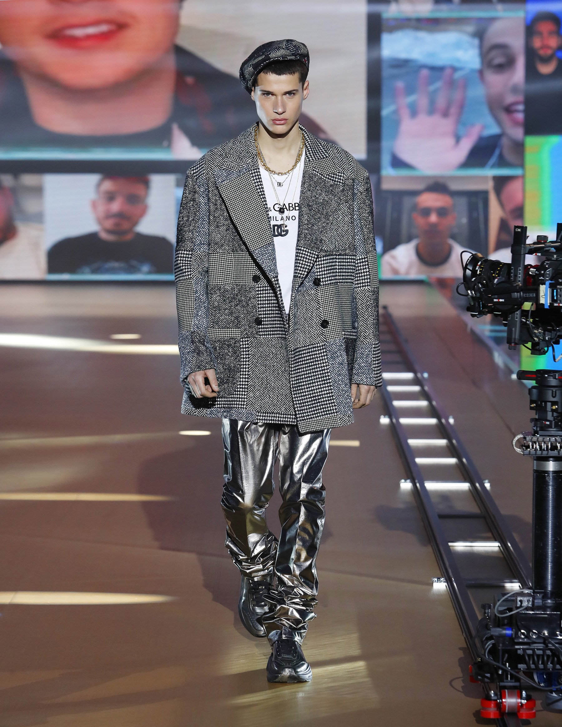 Look 30