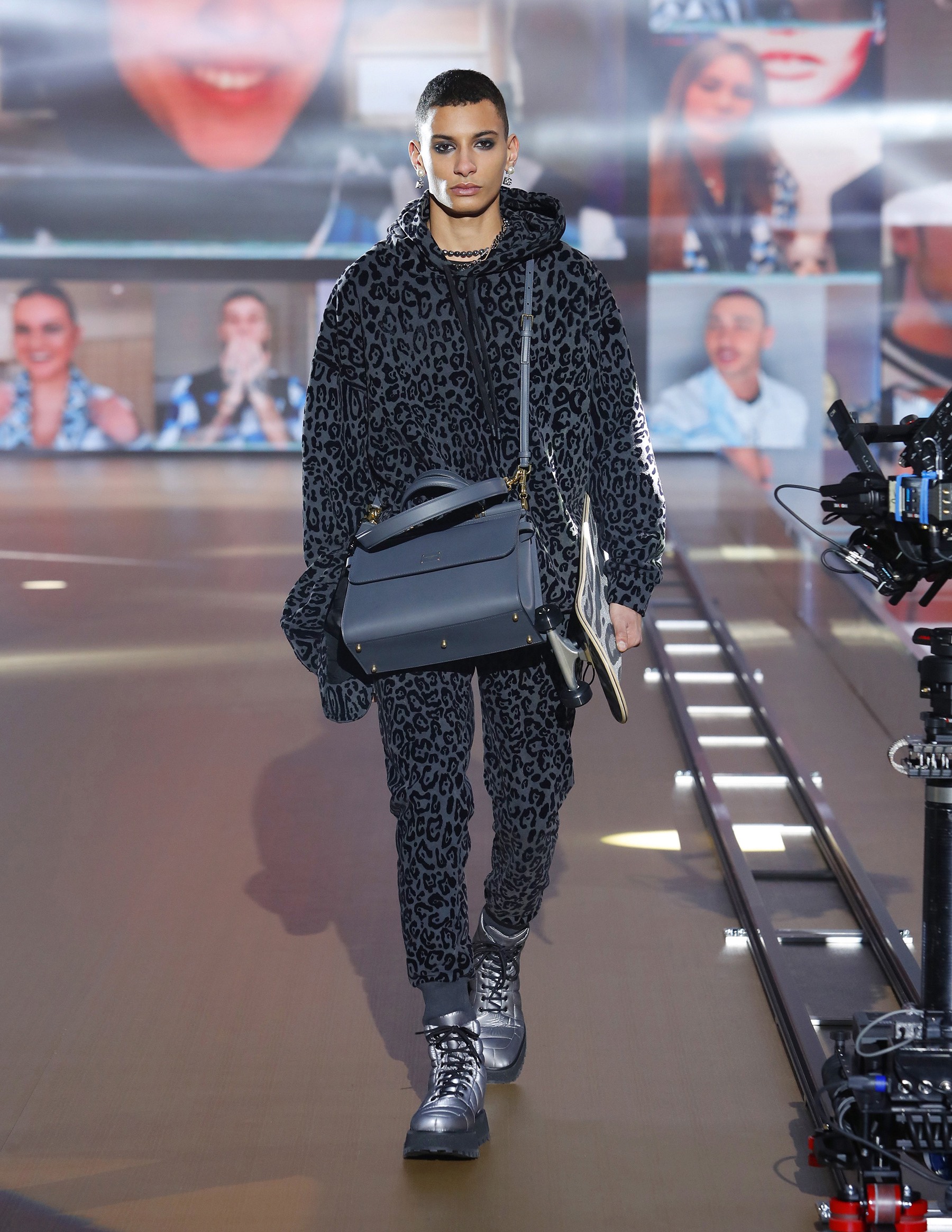 Look 37