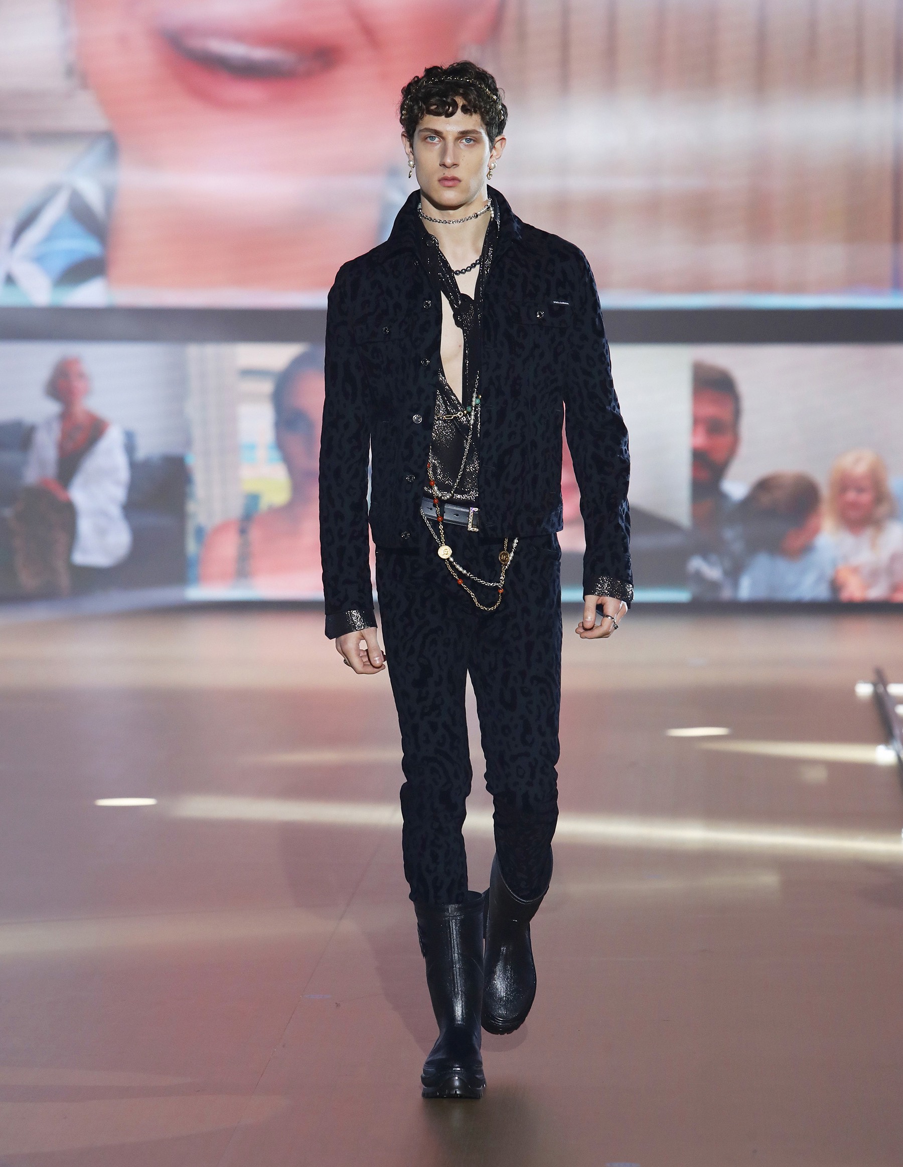 Look 40