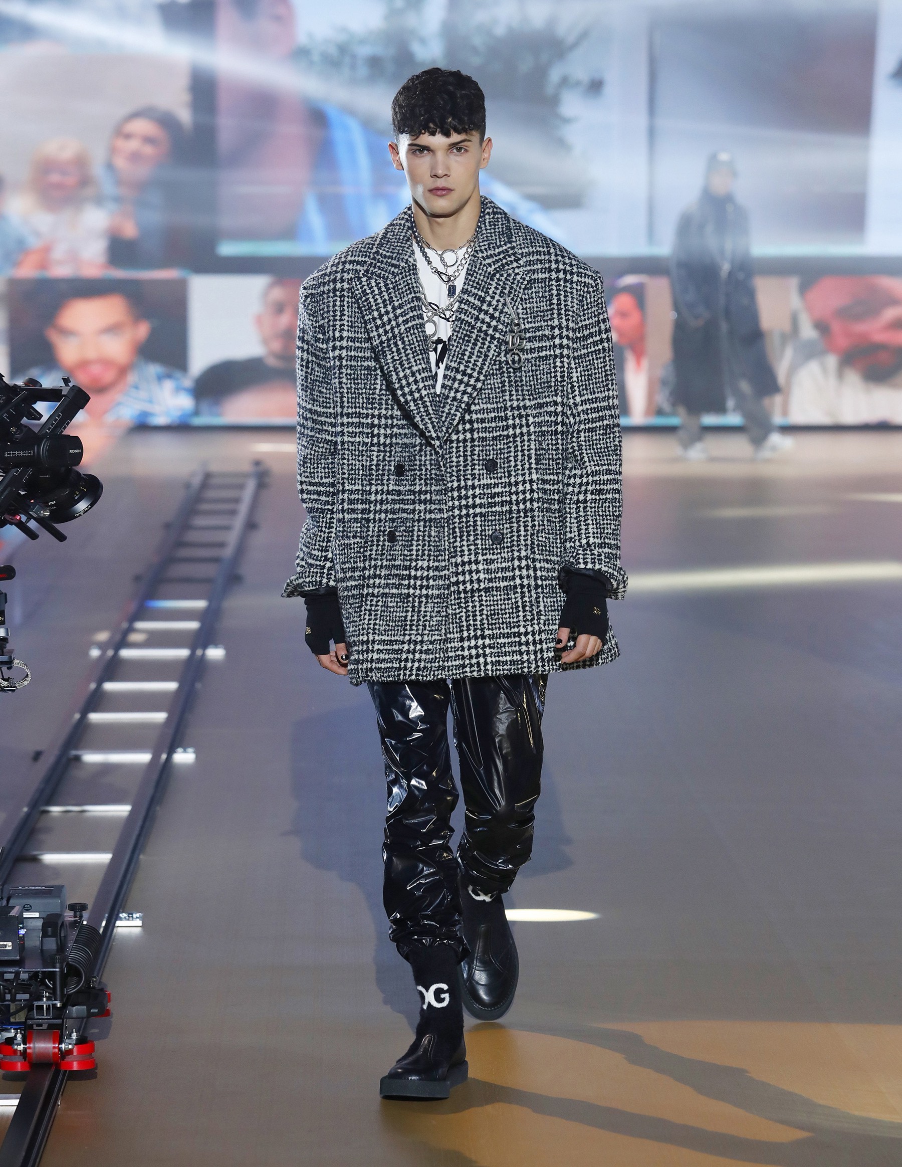 Look 45