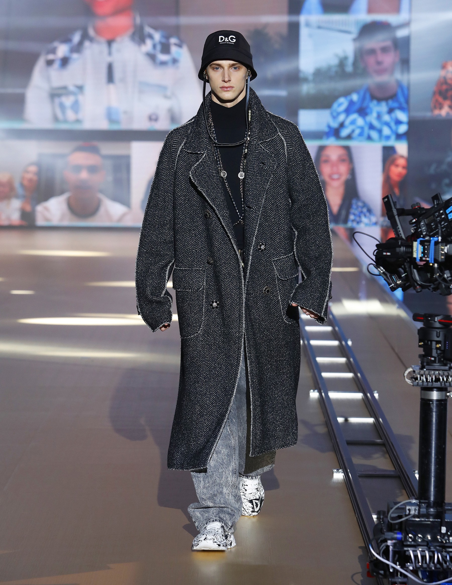 Look 46