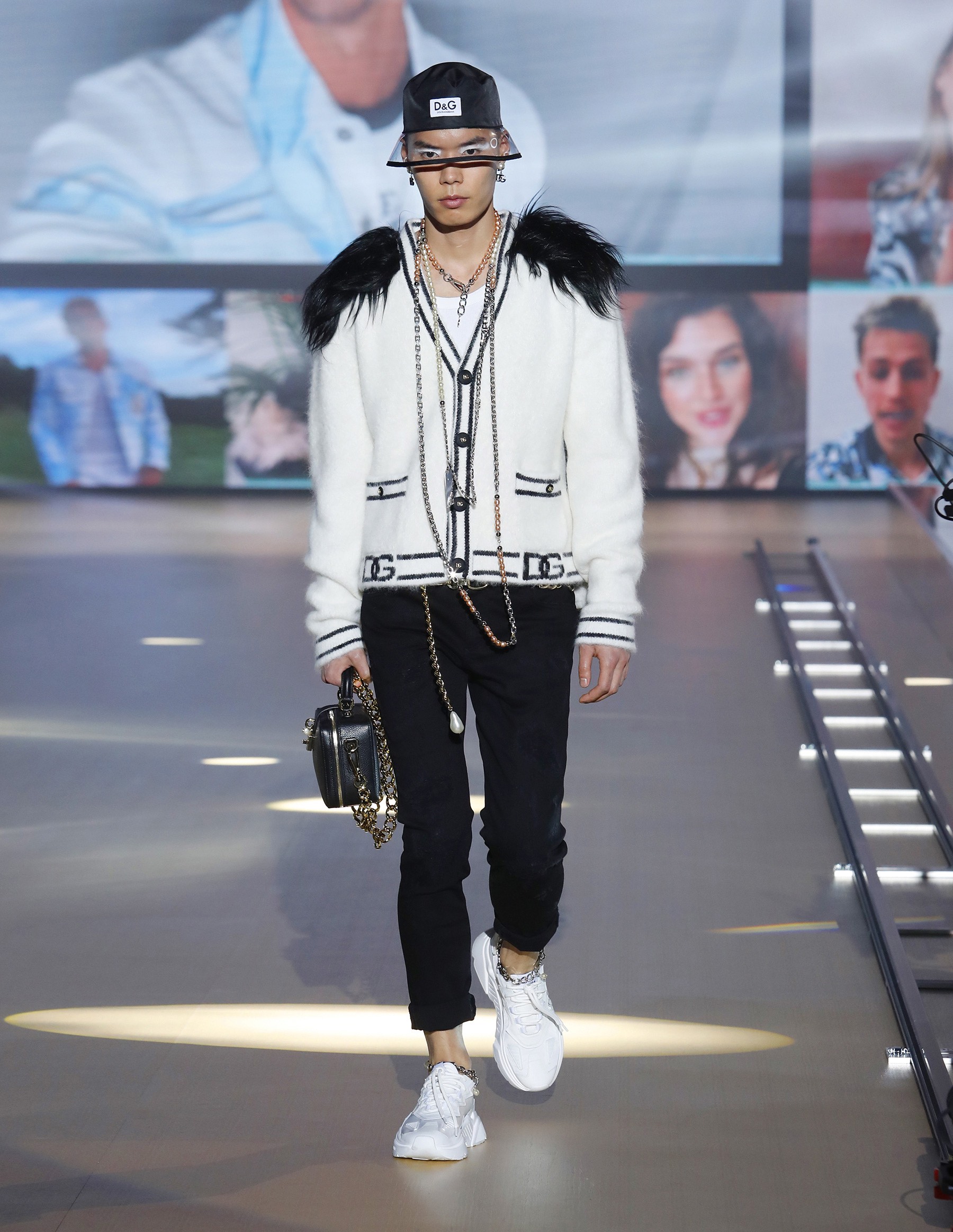 Look 54