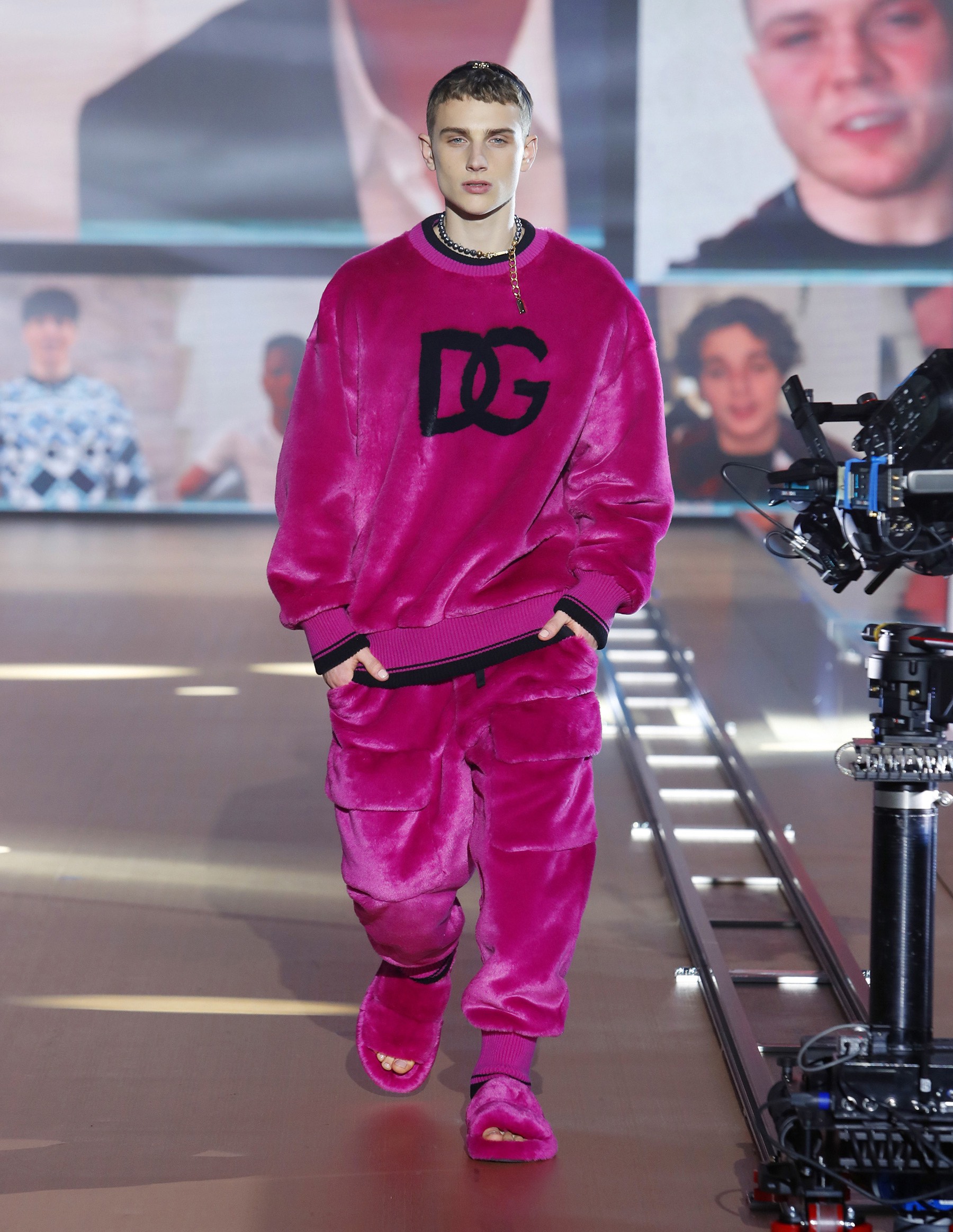 Look 74