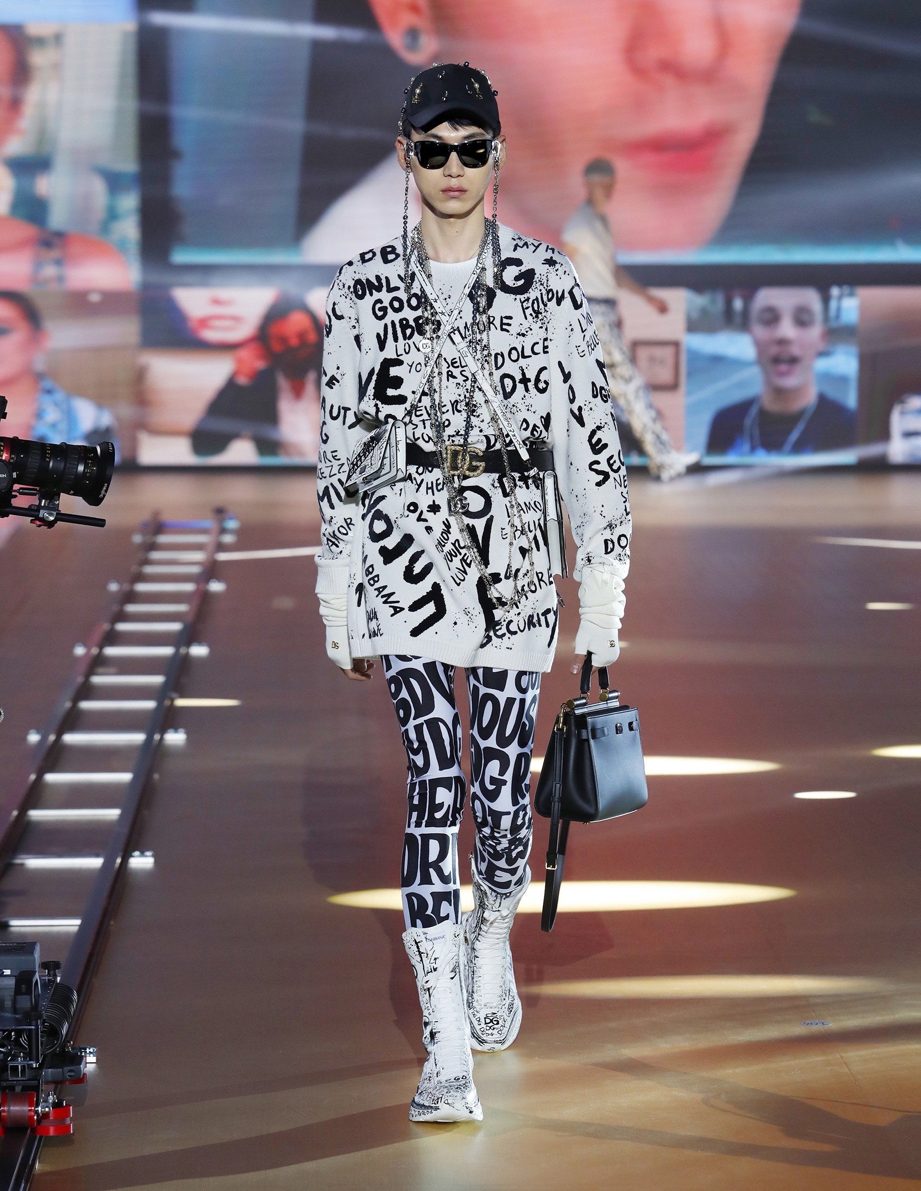 Look 77