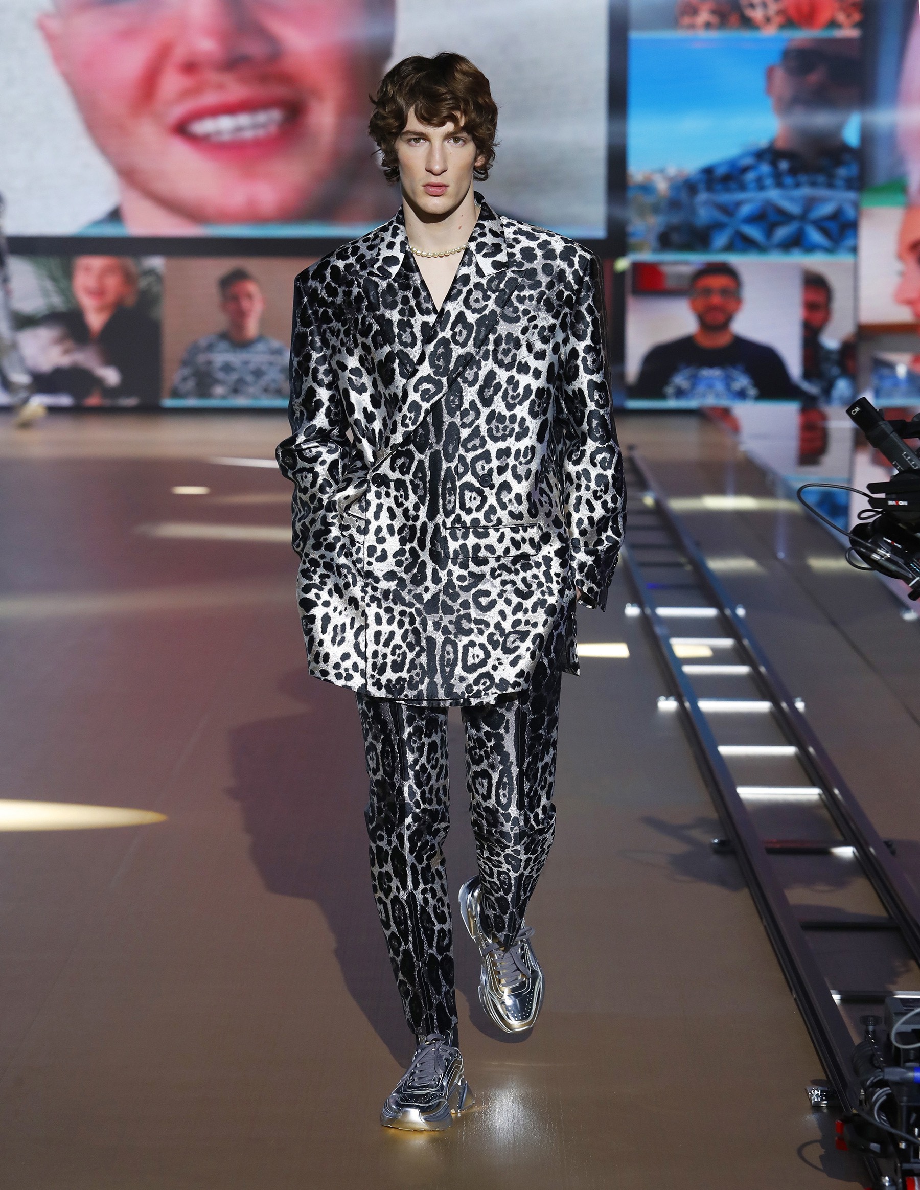 Look 96