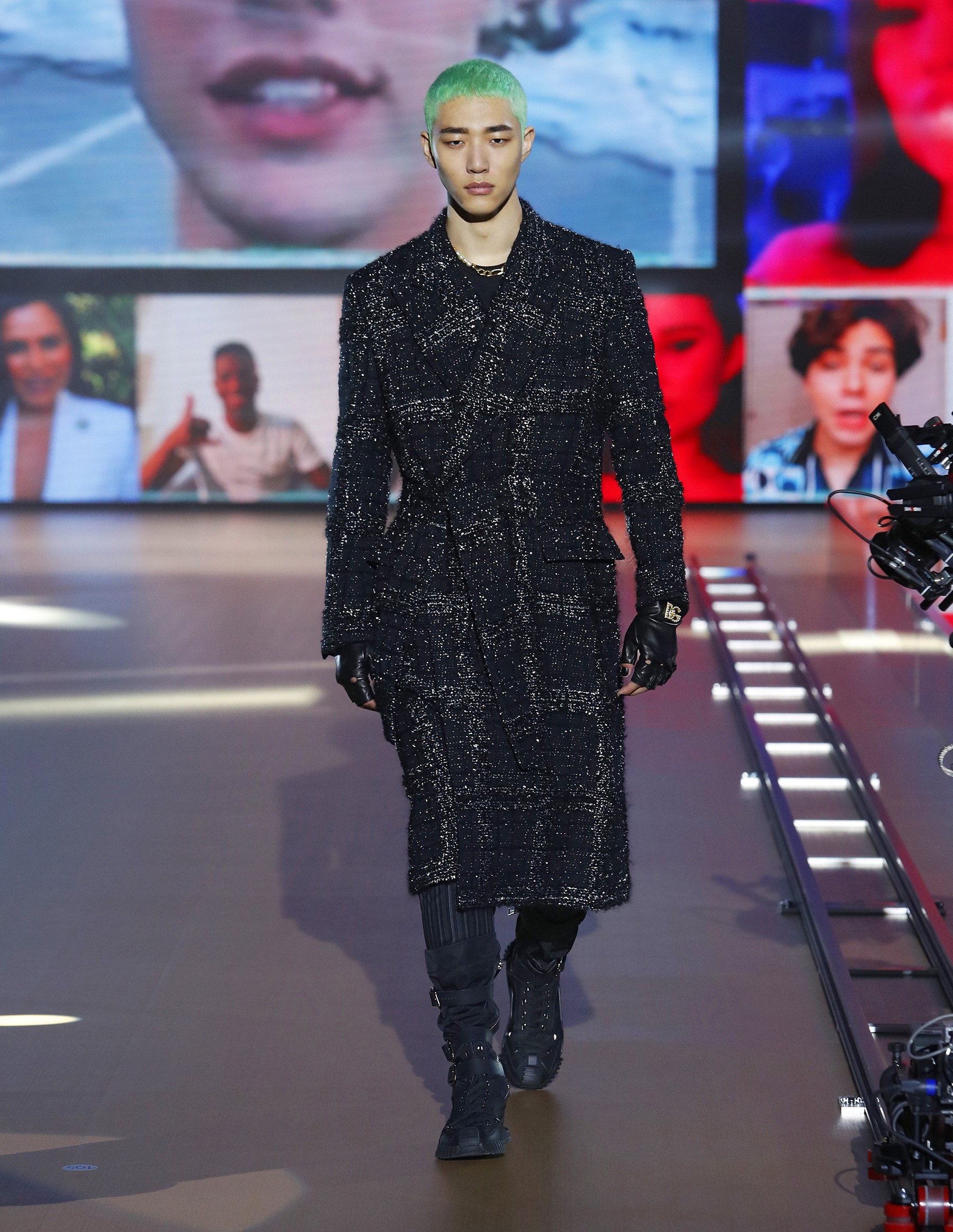 Look 98