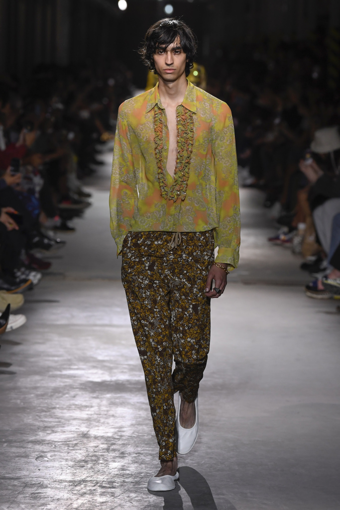 Look 12