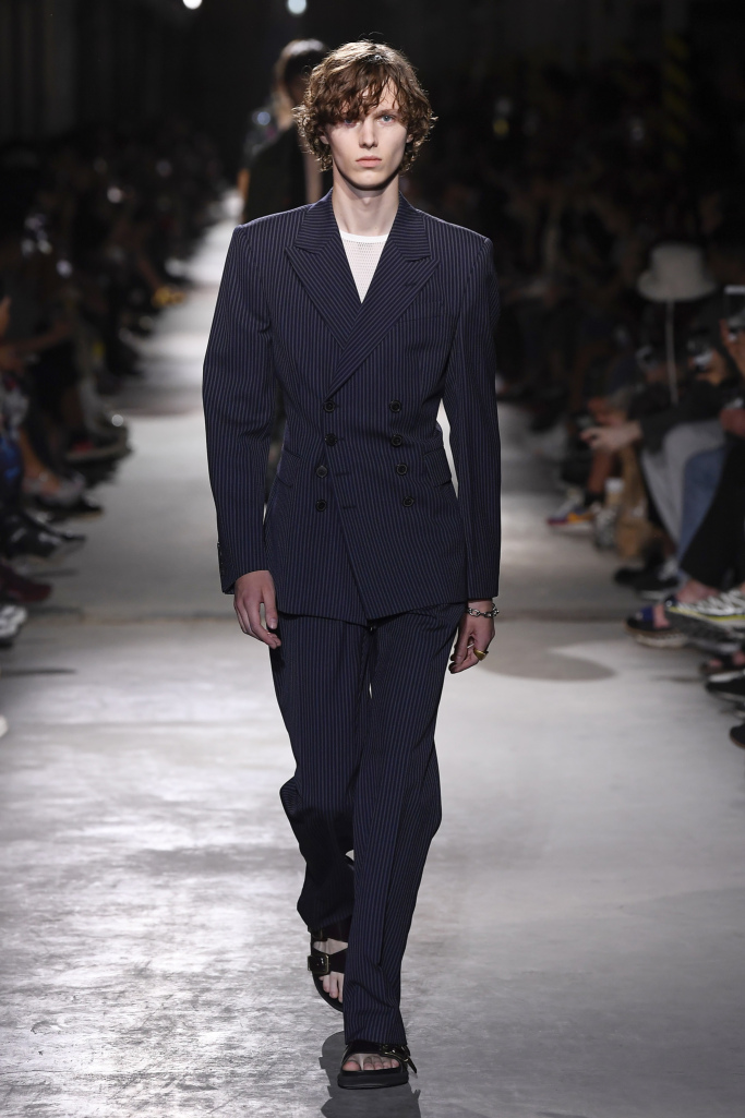 Look 25
