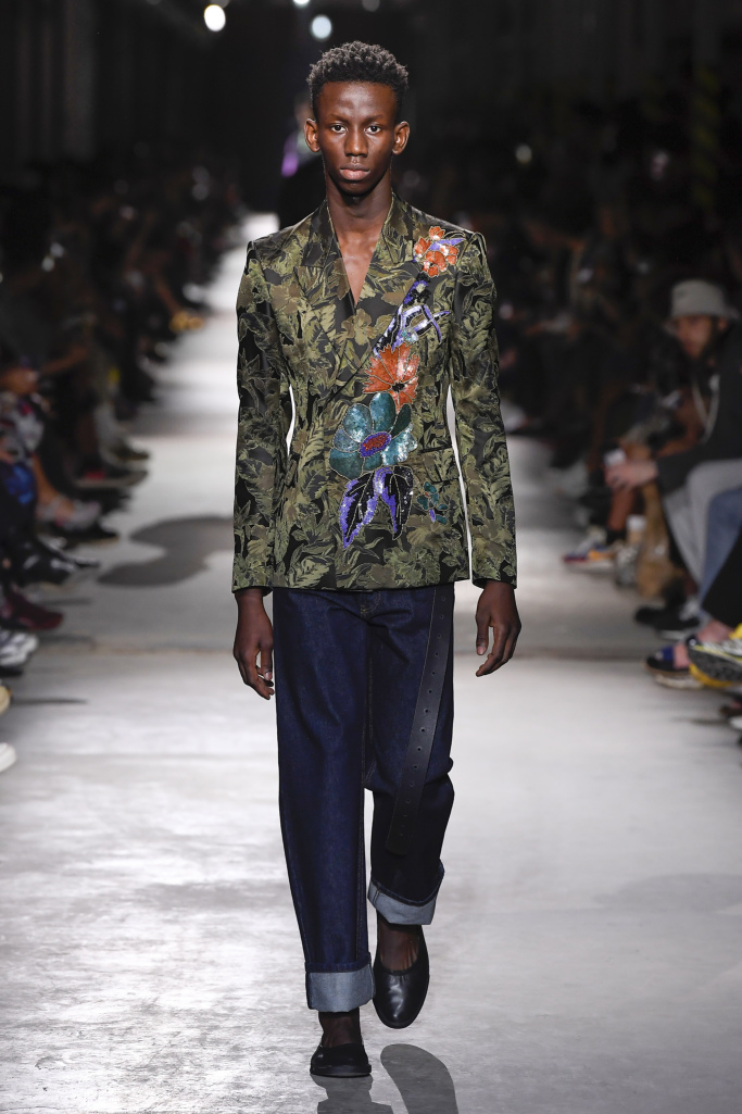 Look 27