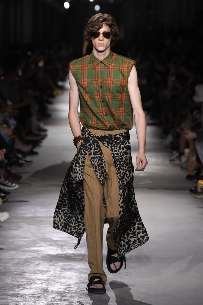Look 37
