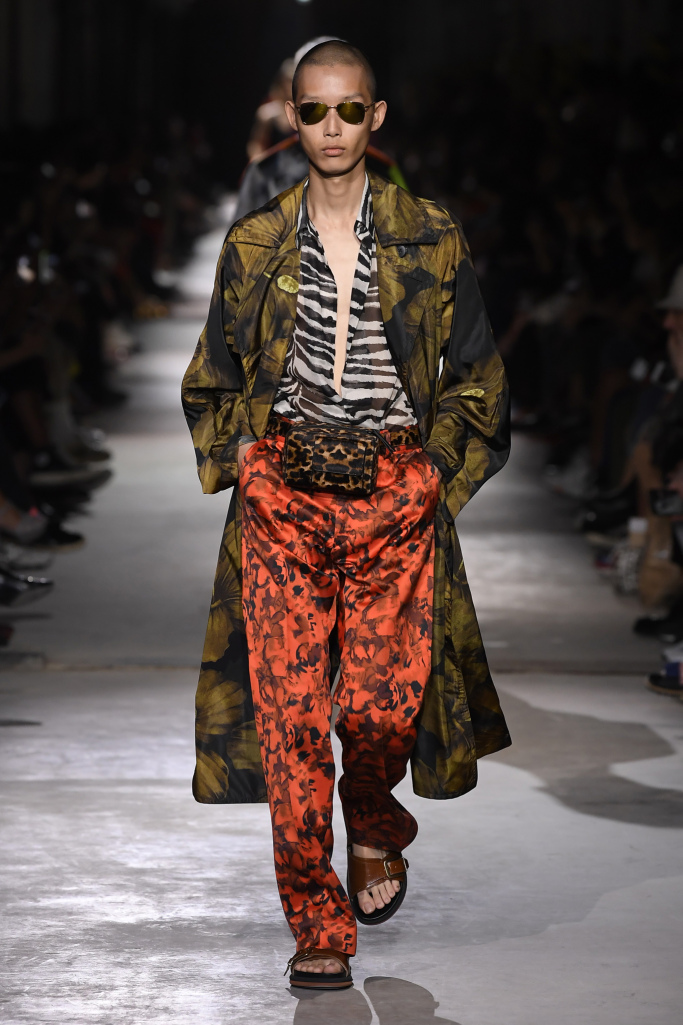 Look 50