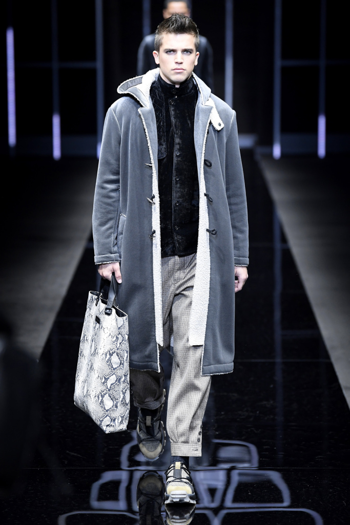 Look 19
