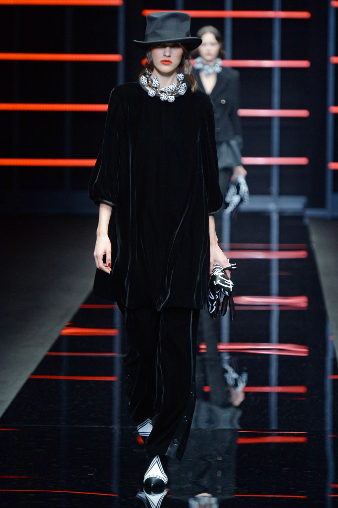 Look 24