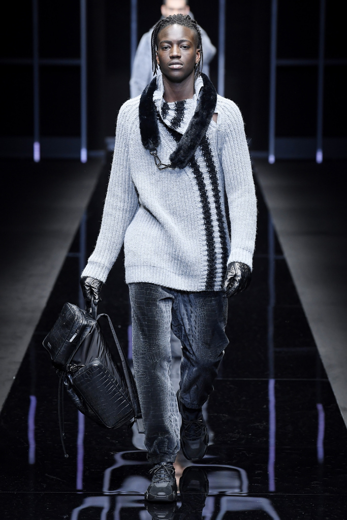Look 25