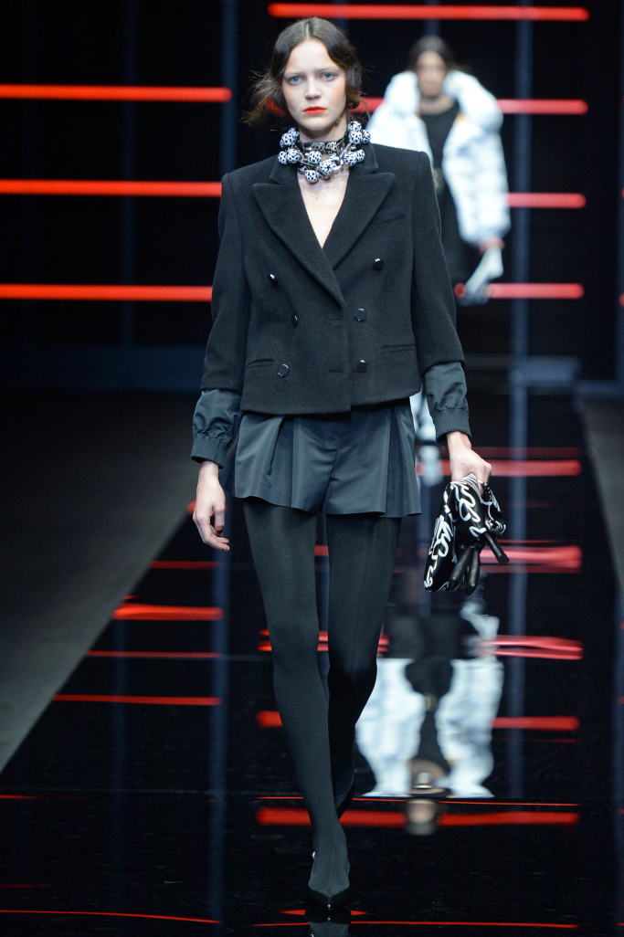 Look 25