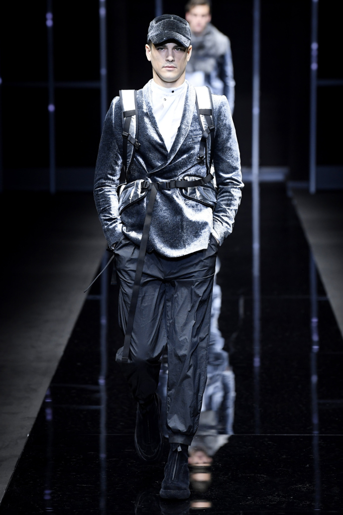 Look 28