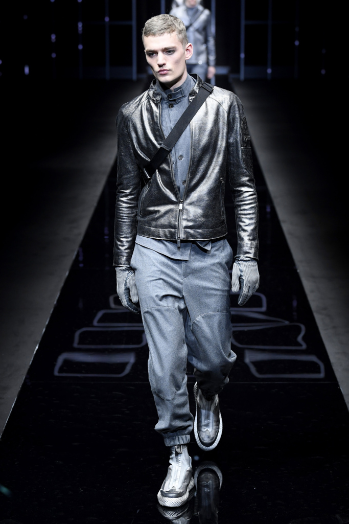 Look 32