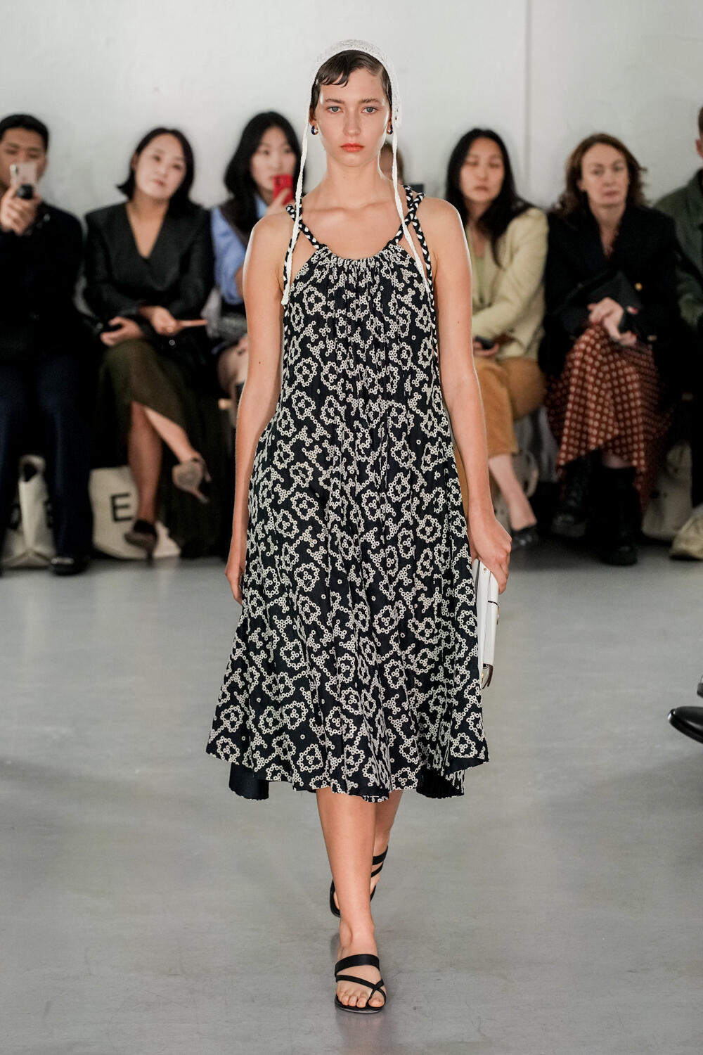 Look 12