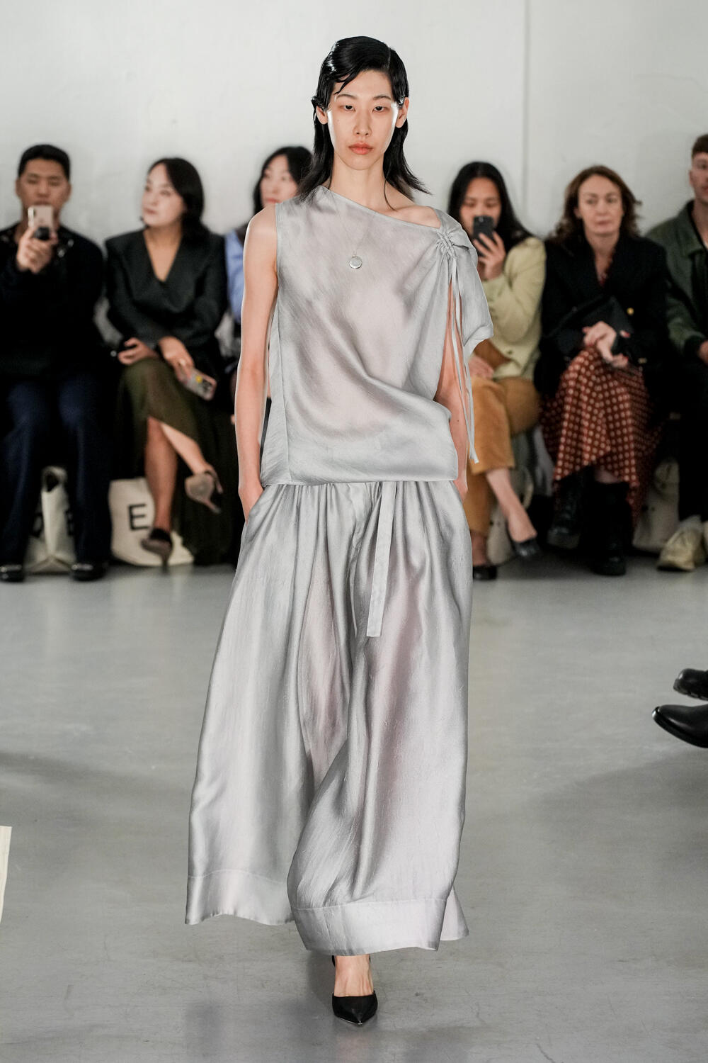 Look 16