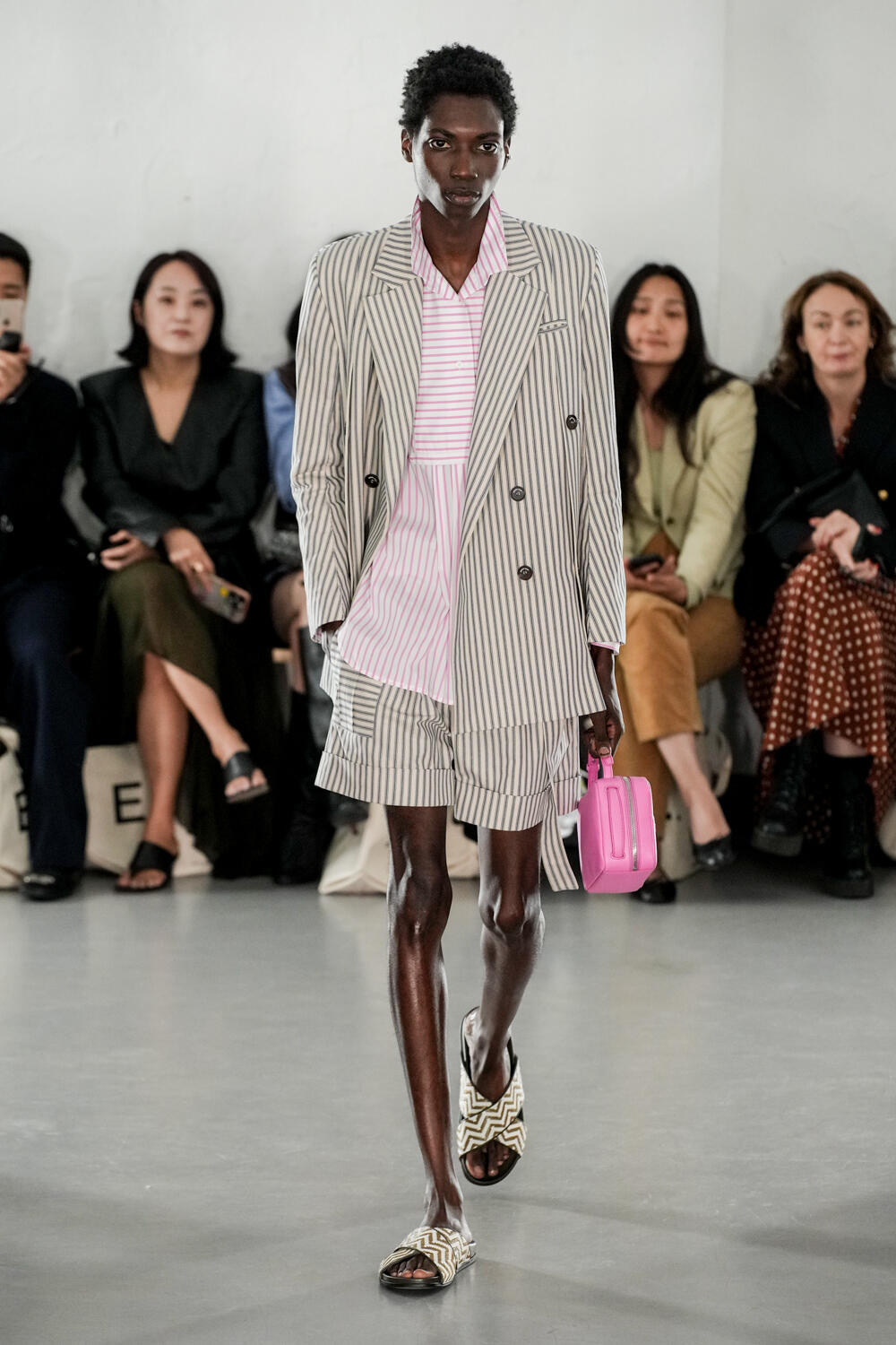 Look 17