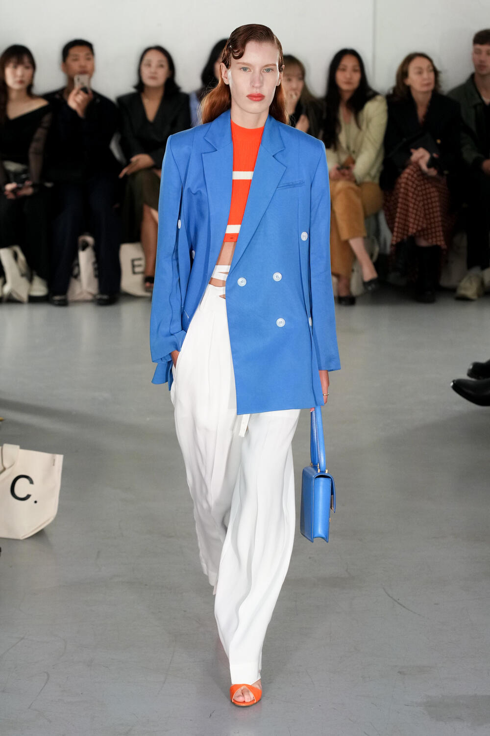 Look 25