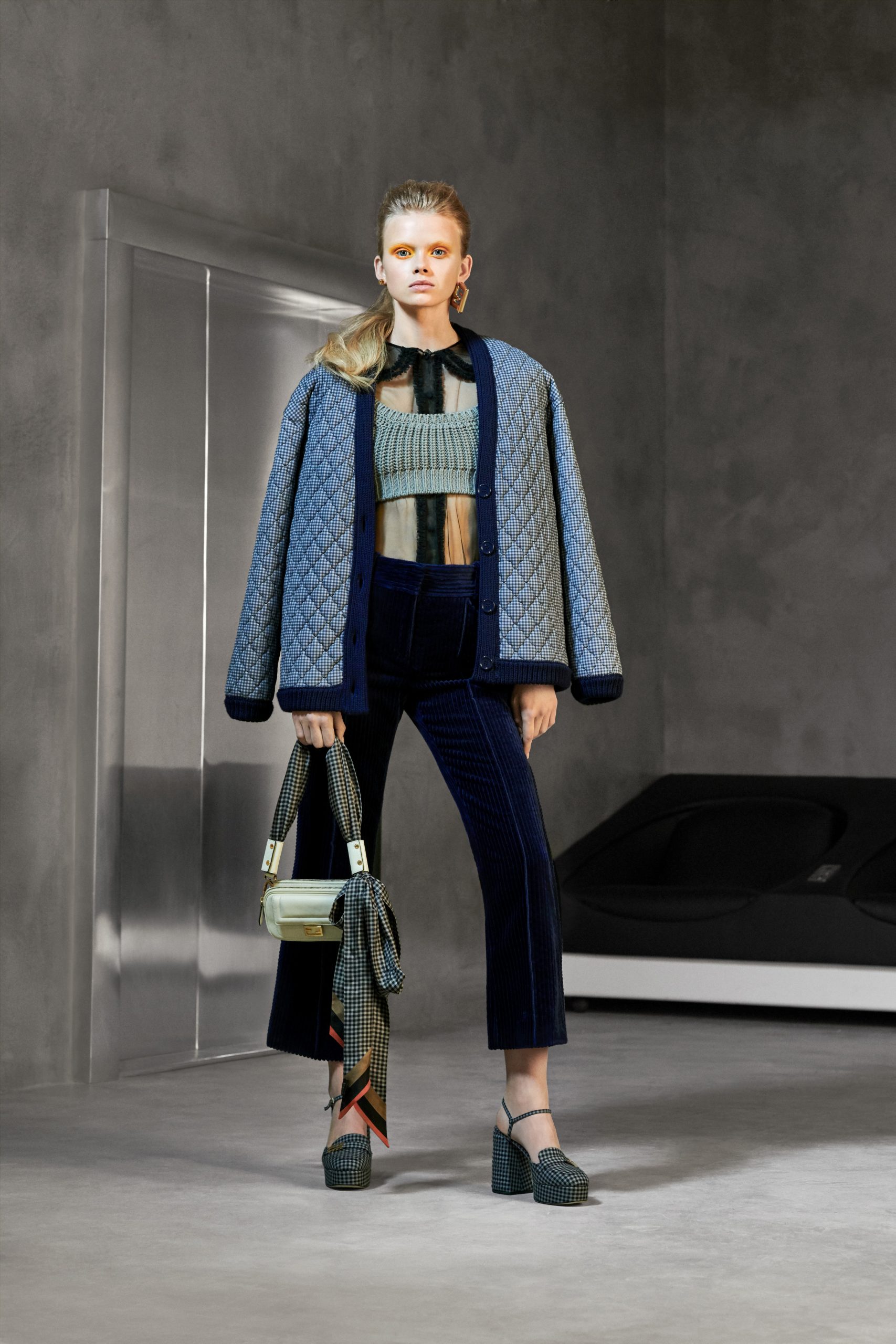 Look 11